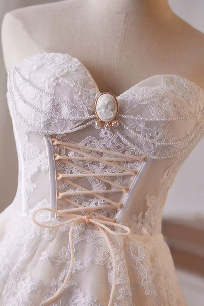 White Lace Strapless Sweetheart Neck Short Prom Dresses, White Lace Homecoming Dresses, White Formal Evening Dresses WT1818