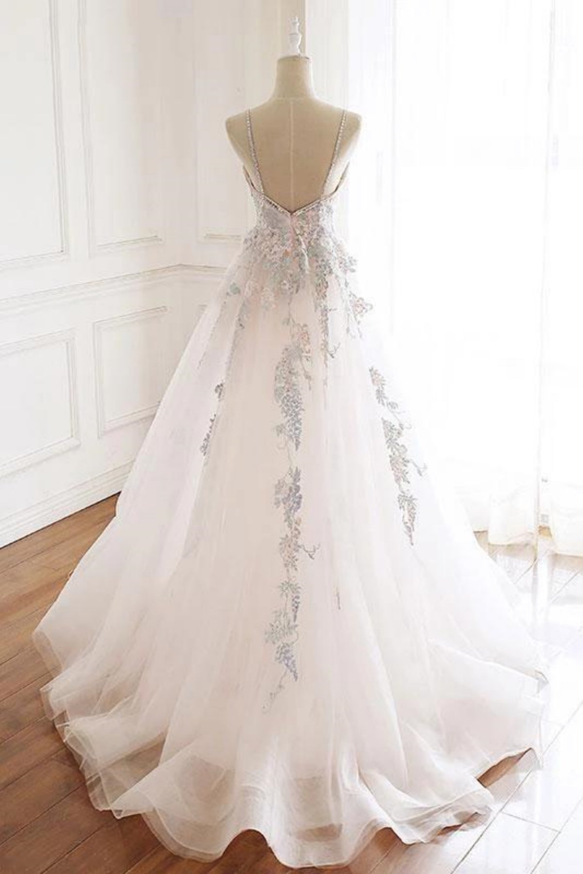 White Long A Line V Neck Tulle Backless Lace Prom Dress with Slit