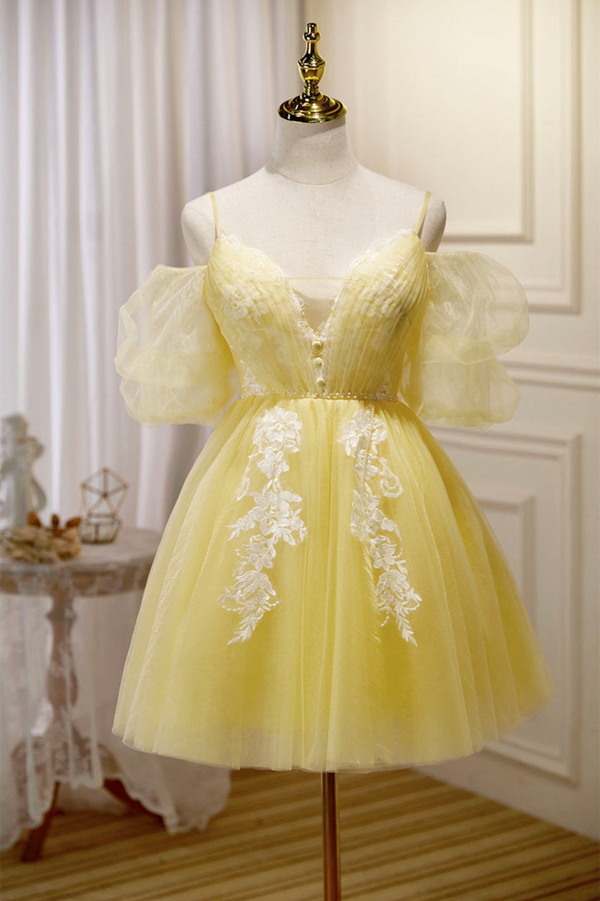 Yellow Tulle Off the Shoulder V Neck Lace Prom Dresses, Off Shoulder Yellow Homecoming Dresses, Short Yellow Lace Formal Evening Dresses WT1260
