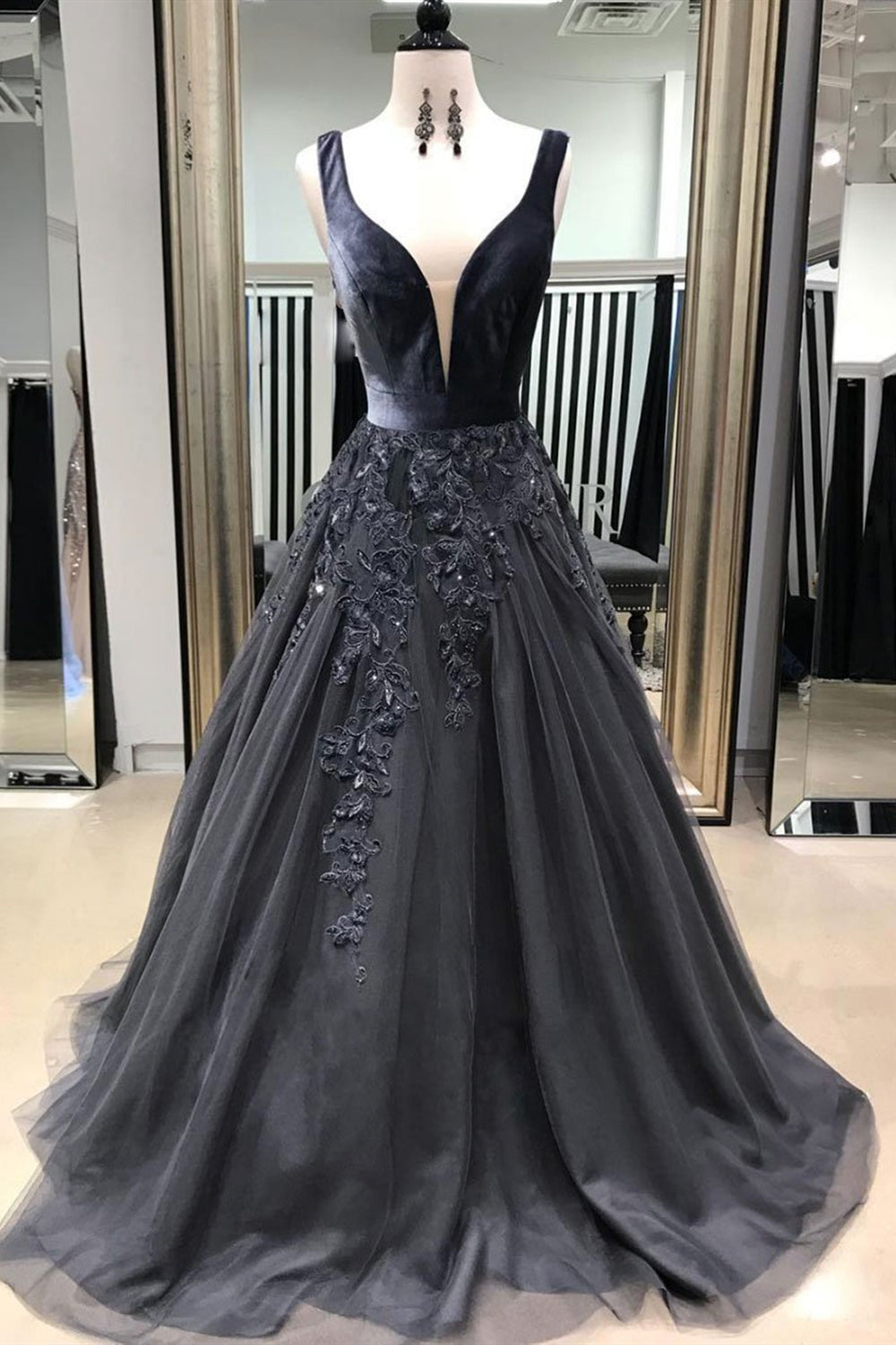 A Line V Neck Black Long Prom Dresses with Lace Appliques, V Neck Black Formal Evening Dresses