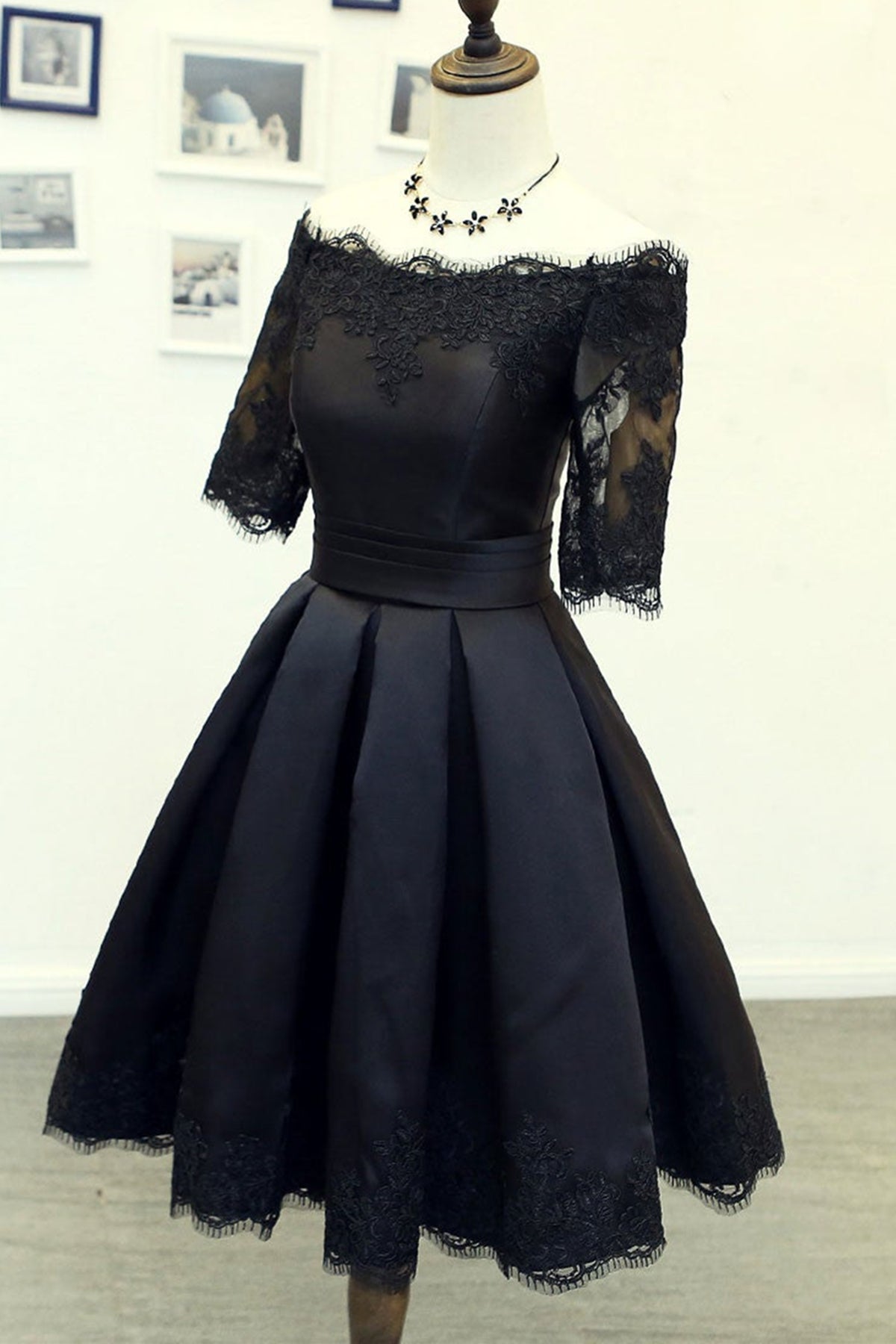 short black lace dress Half Sleeves Black Lace Short Prom Dresses, Black Lace Homecoming Dres – Lwt Dress