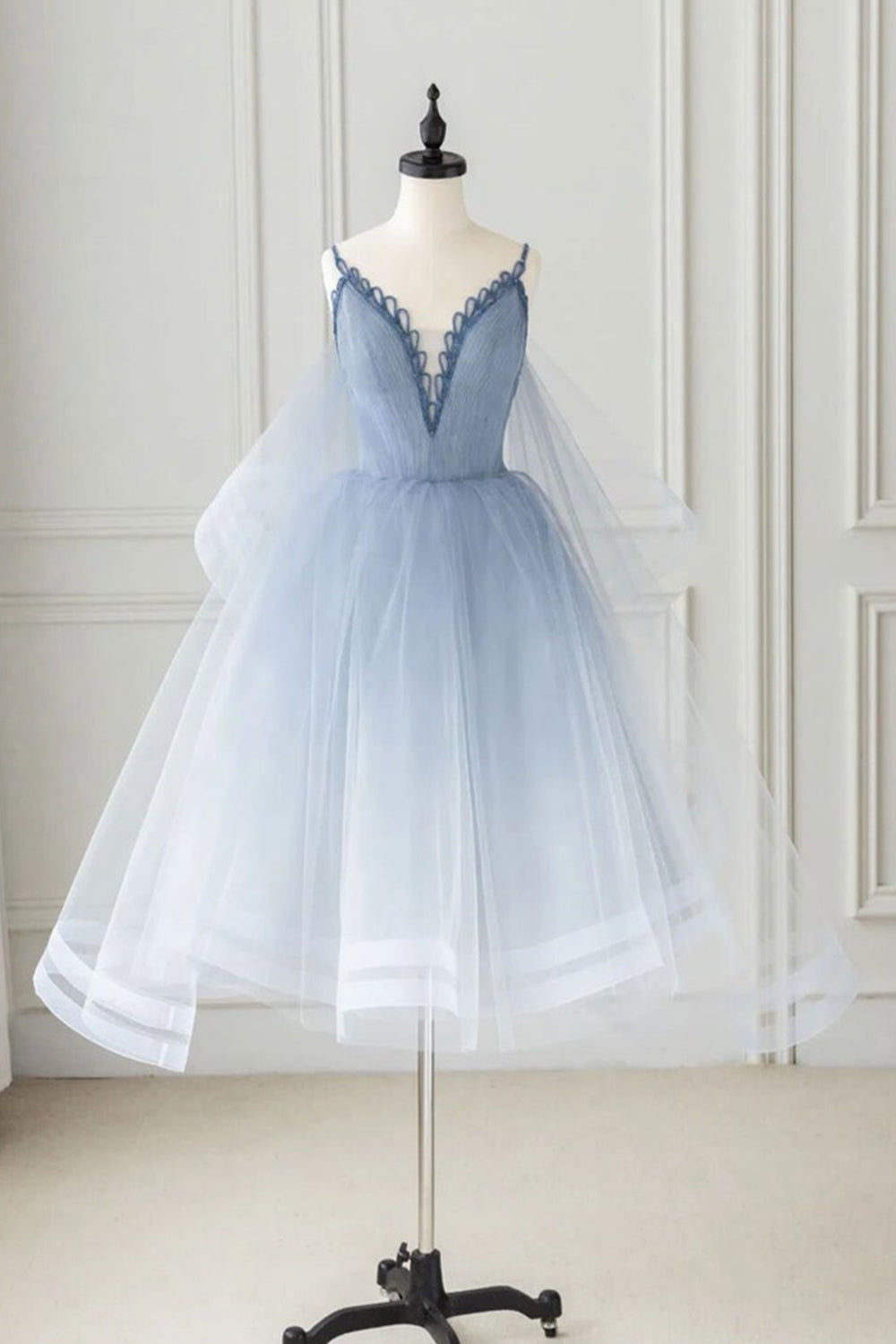 Light Blue Tulle V Neck Backless Short Prom Homecoming Dresses, V Neck Lwt Dress Light Blue Tulle V Neck Backless Short Prom Homecoming Dresses, V Neck Lwt Dress