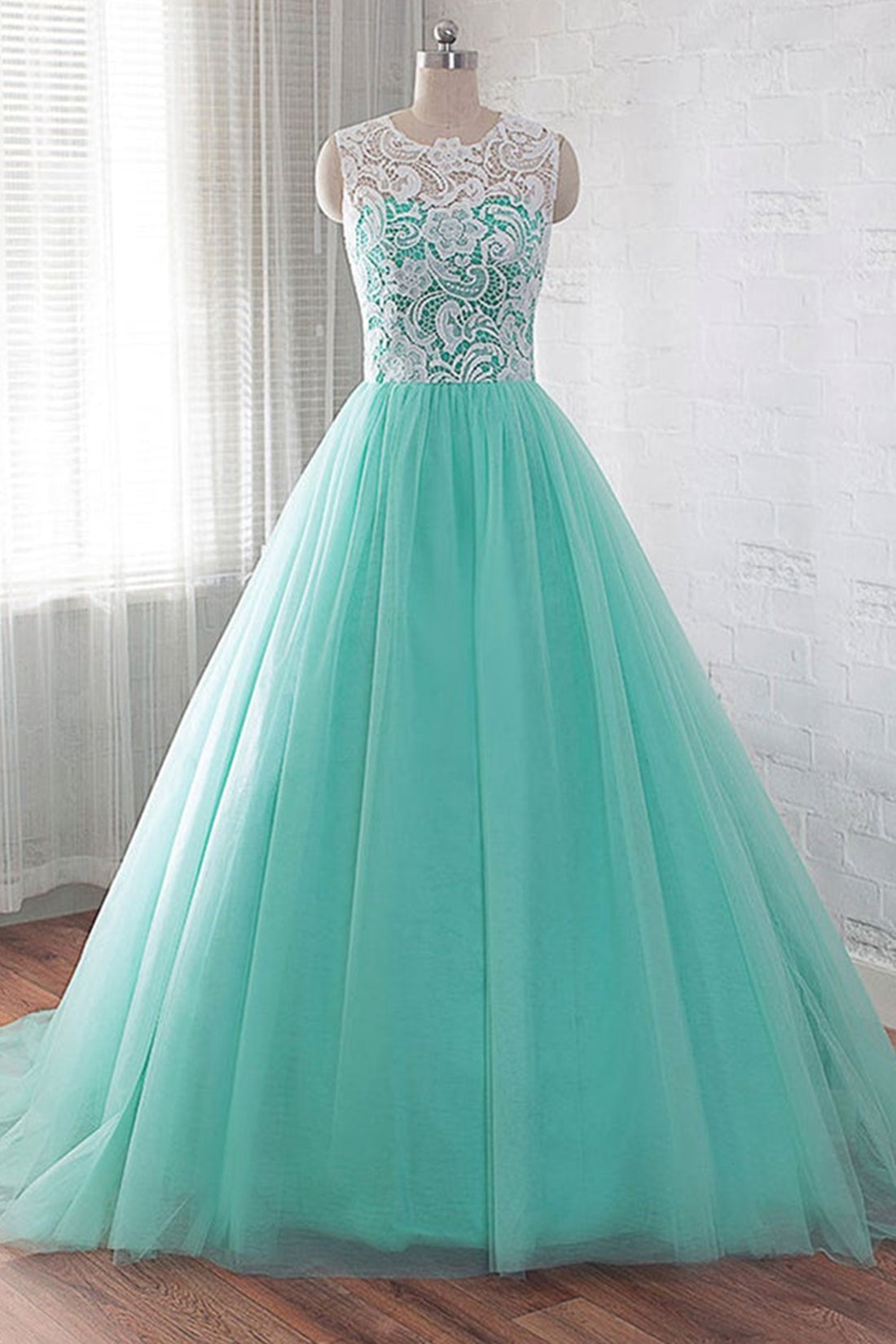 Round Neck Green Tulle Long Prom Dresses with White Lace, Green Lace Formal Dresses, Green Evening Dresses