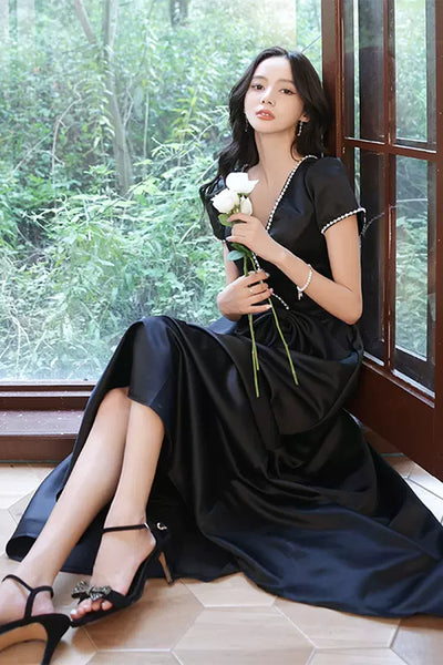 Short Sleeves V Neck Beaded Black Long Prom Dresses, V Neck Black Formal Graduation Evening Dresses WT1003