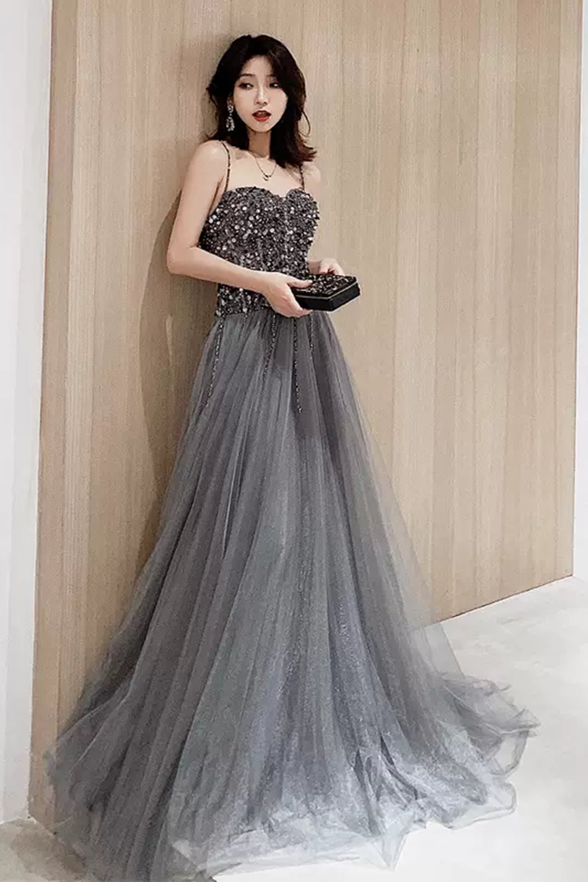 Sweetheart Neck Gray Sequins Beaded Tulle Long Prom Dresses, Grey Tulle Formal Graduation Evening Dresses WT1011
